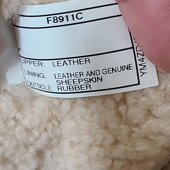 UGG Australia Caspia Women Boots Size 6 - Picture 8 of 11